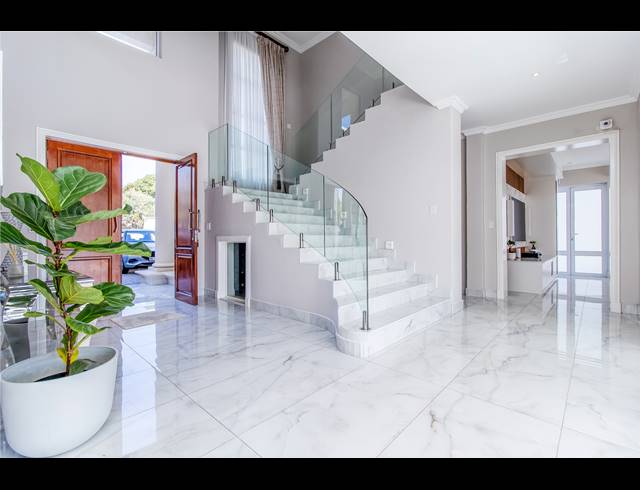 4 BEDROOM HOUSE TO LET IN BRYANSTON